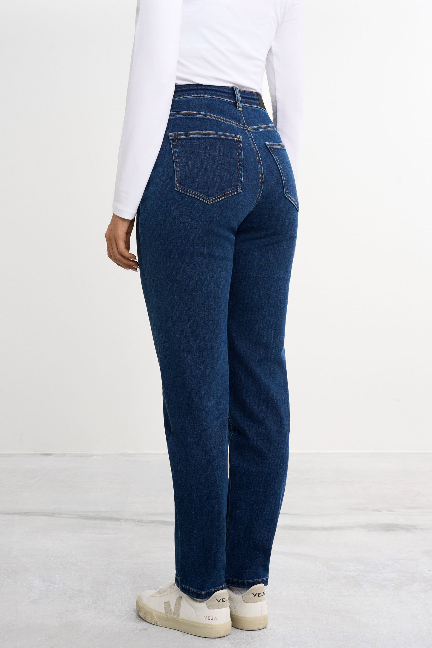 Straight Jeans