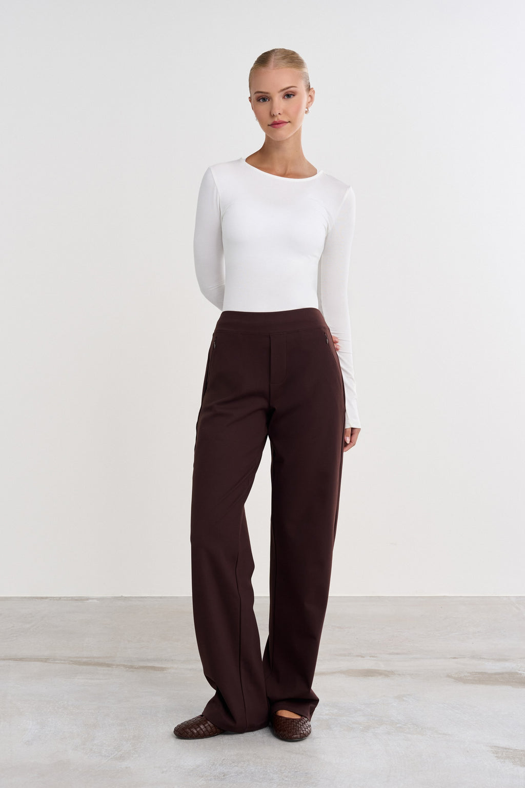 Tailored Relaxed Pants - for dame - Famme - Pants