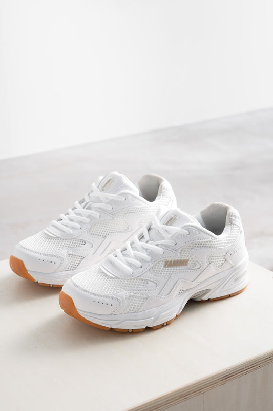 KELME Victory, Scarpe da Ginnastica Basse Uomo, Bianco (White/Marino), 45 EU KELME Victory, Scarpe da Ginnastica Basse Uomo, Bianco (White/Marino), 45 EU